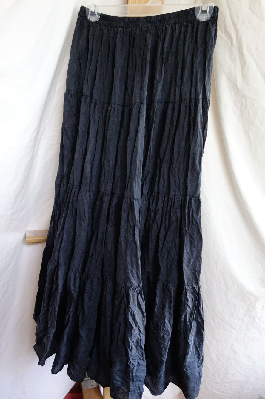 100% Silk crinkle maxi skirt - Small - Cami International - y2k whimsigoth